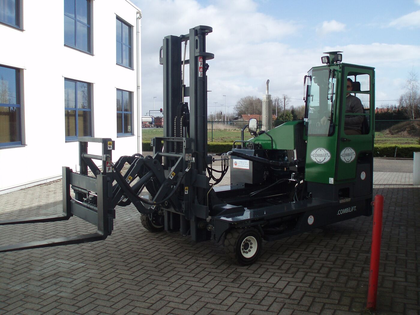 Fitting an attachment changes what your forklift can lift