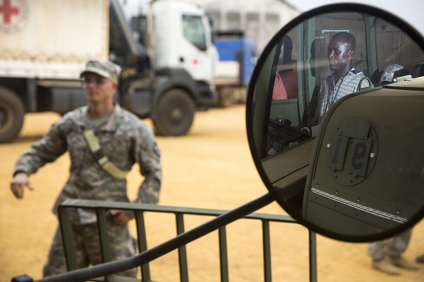 Forklift blind spots and when to use the horn